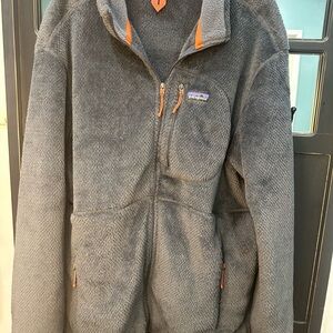 Patagonia Men’s Dark Gray Fleece Zip Jacket with Orange Trim